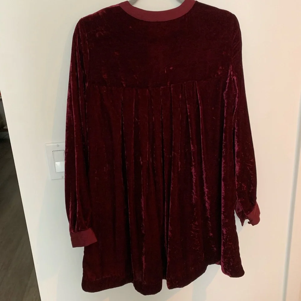 Red Choose Me Velvet Mini Cocktail Dress  Size: US - Picture 8 of 8